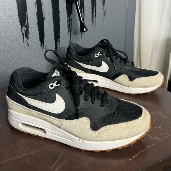 Nike Other - Nike Air Max 1 Black Light Bone 🦴